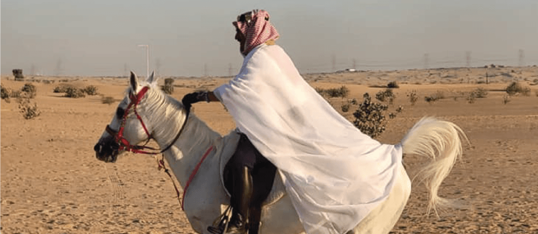 ركوب الخيل في الاسطبل